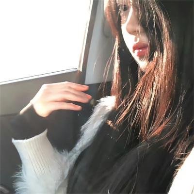 闪婚后,我成为全家福星